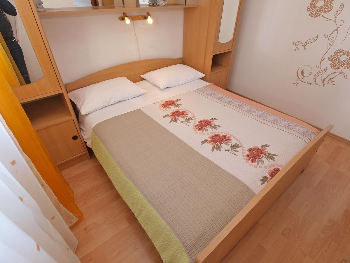 Apartments Milan 1048 Rovinj Buitenkant foto