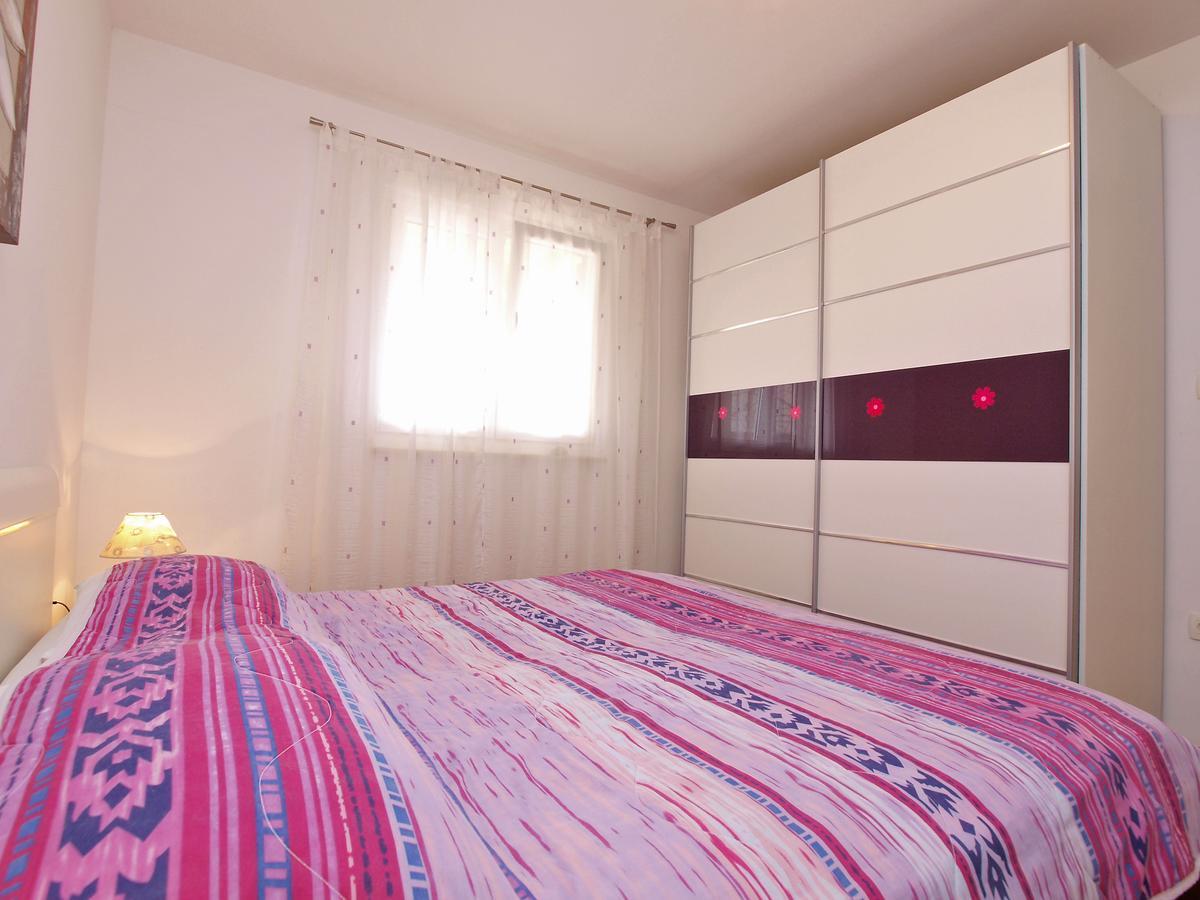 Apartments Milan 1048 Rovinj Buitenkant foto