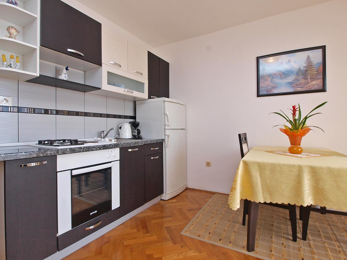 Apartments Milan 1048 Rovinj Buitenkant foto
